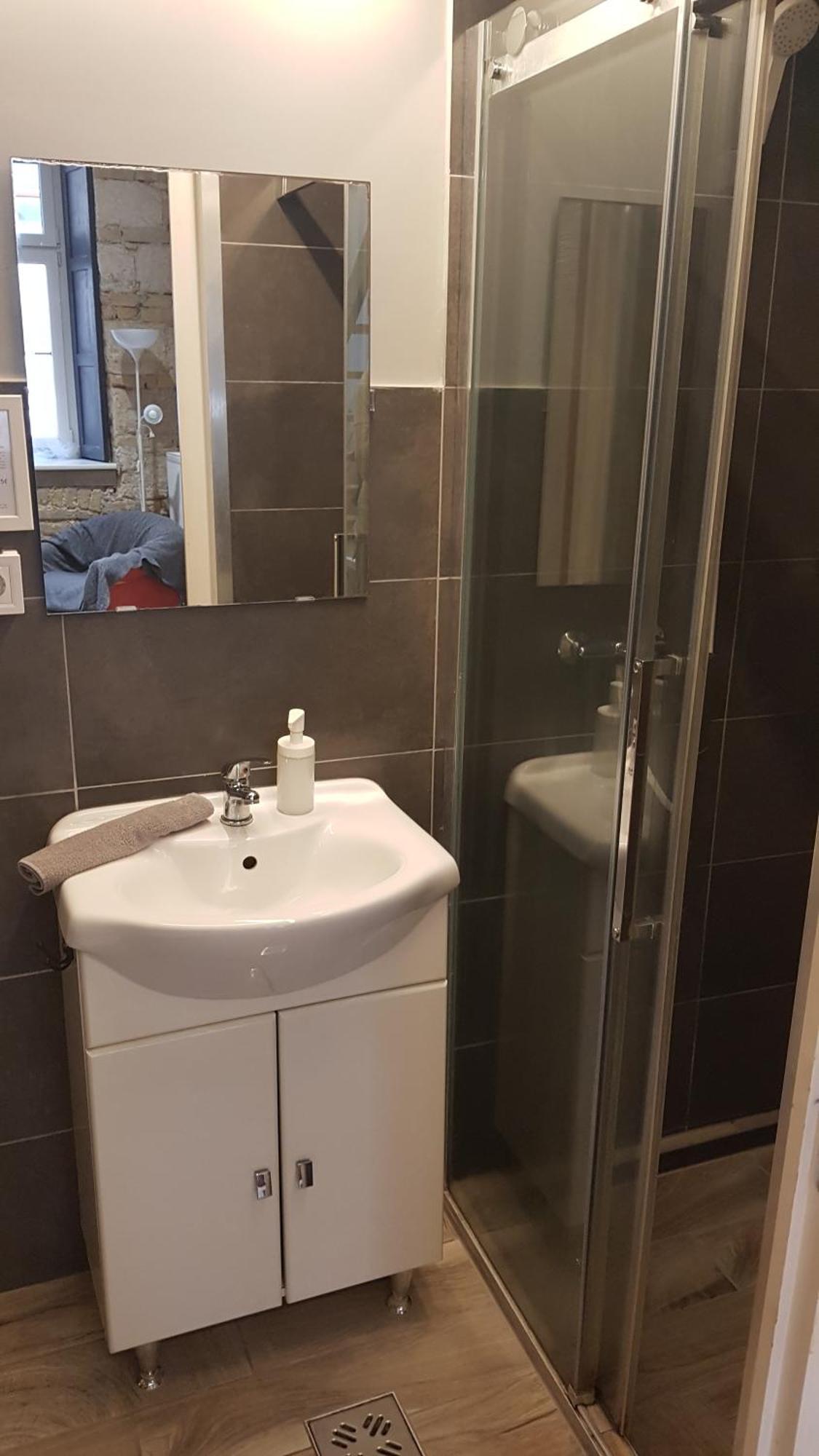 Appartement Economy Hollo Boedapest